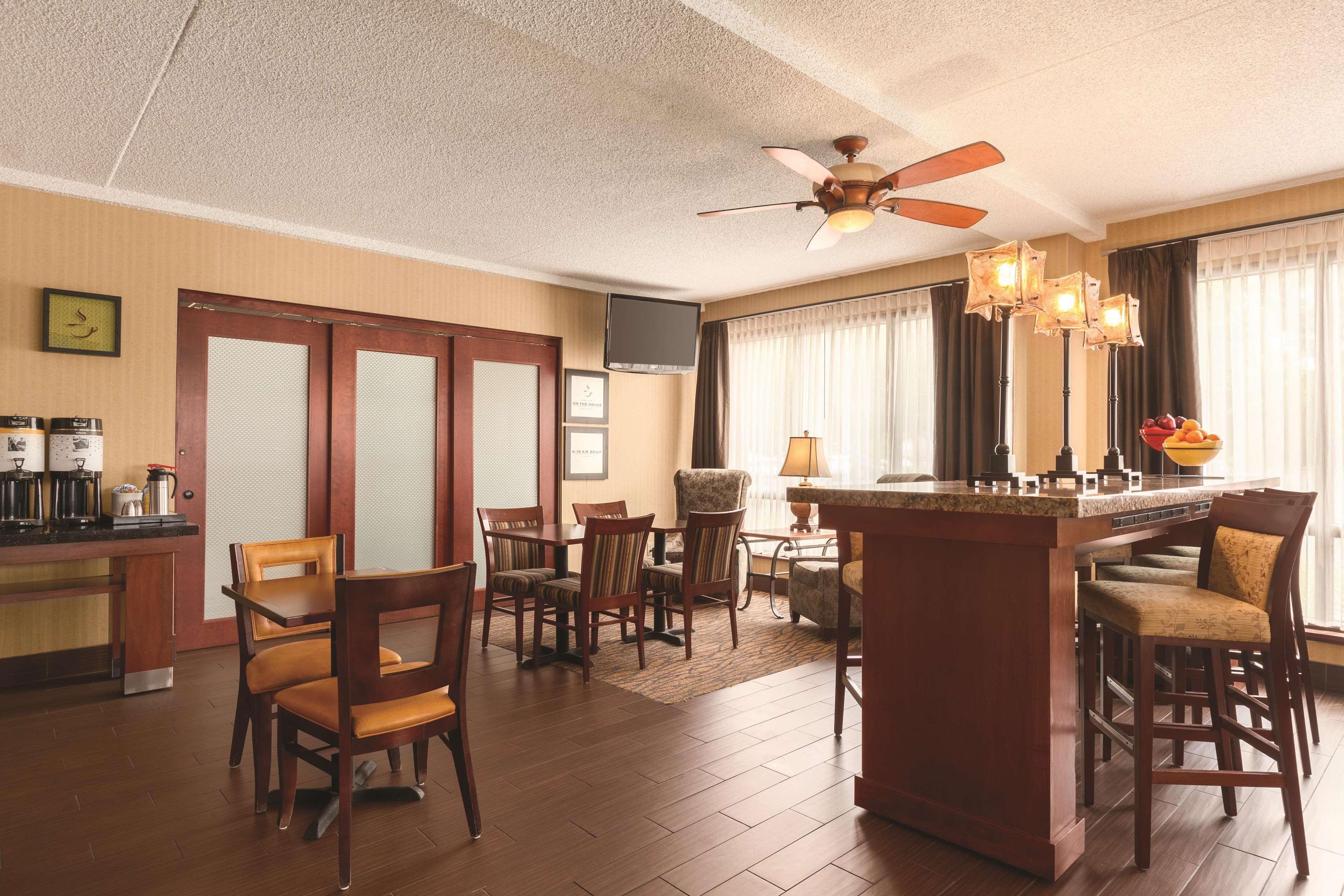 Hampton Inn Des Moines-Airport Zewnętrze zdjęcie