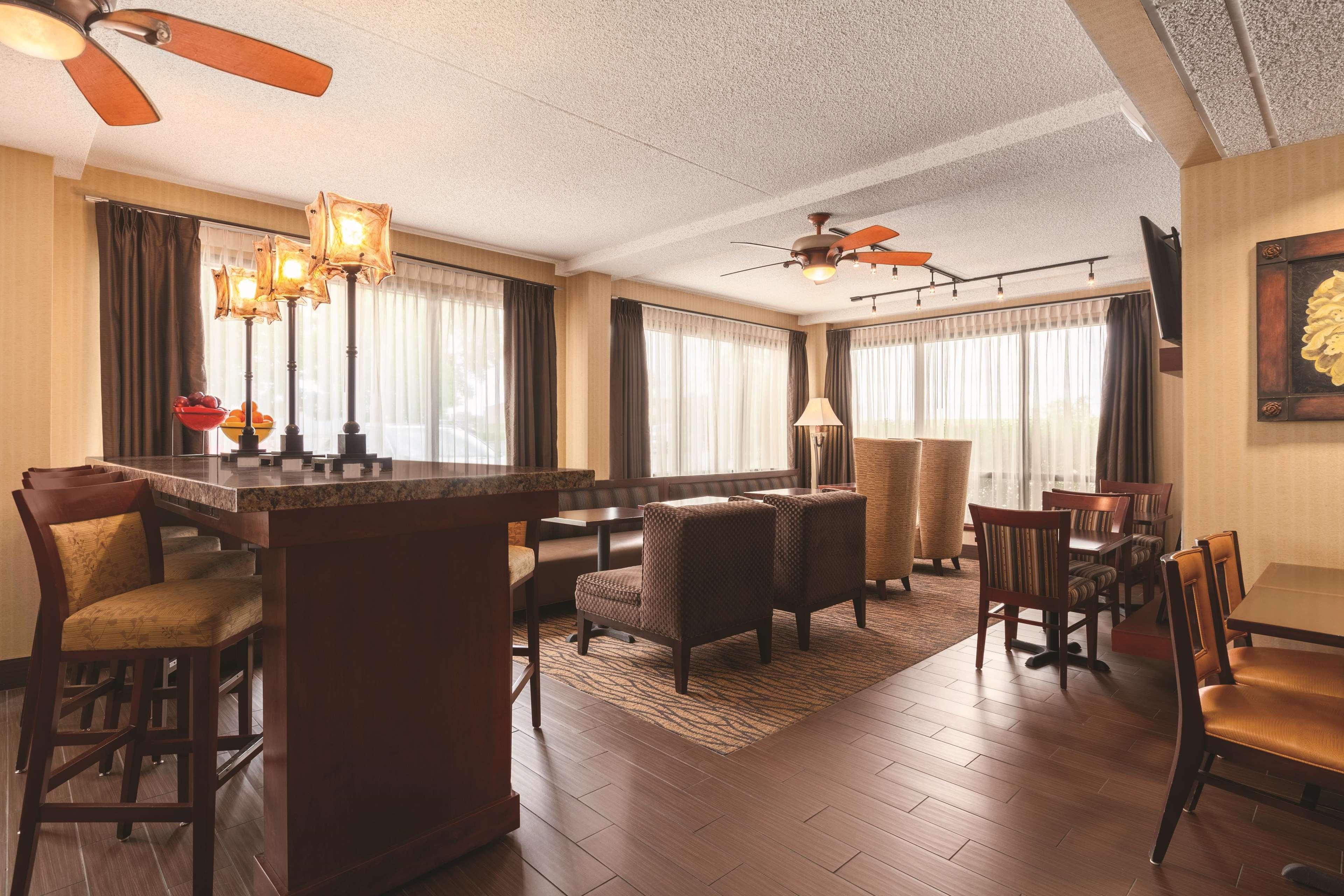 Hampton Inn Des Moines-Airport Zewnętrze zdjęcie