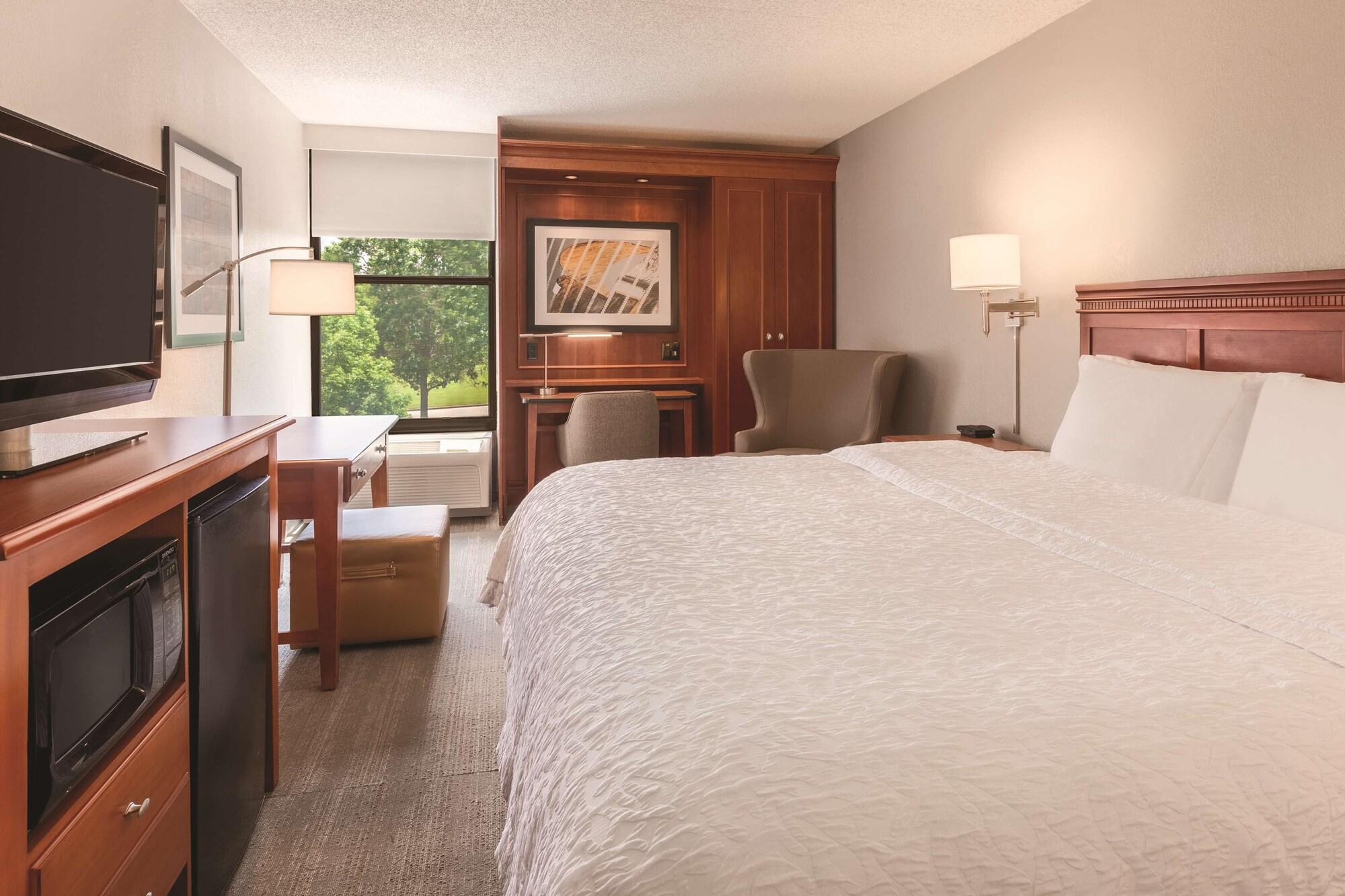 Hampton Inn Des Moines-Airport Zewnętrze zdjęcie