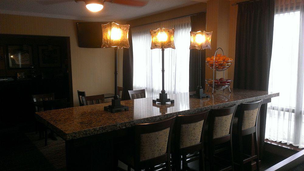 Hampton Inn Des Moines-Airport Zewnętrze zdjęcie